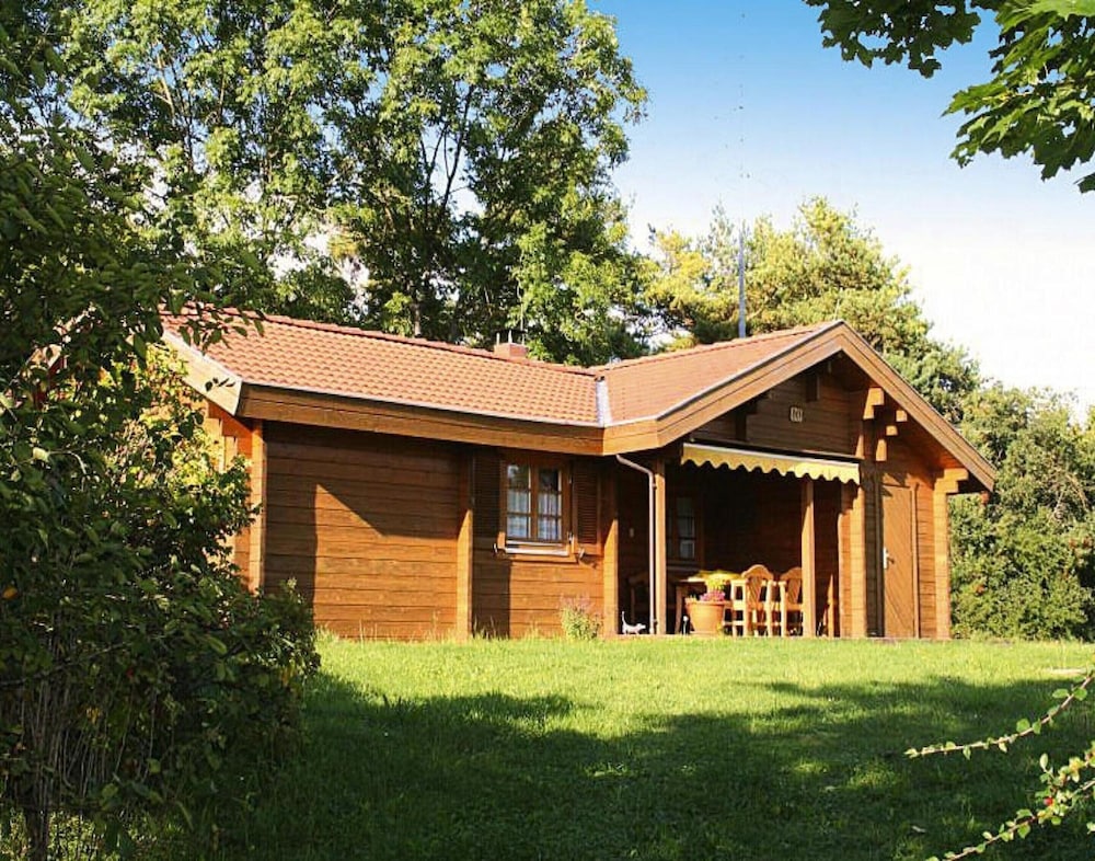 Holiday Homes Lauterdorfle Hayingen — 4-Star Luxury Hotel in Hayingen, Germany