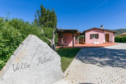Villa Roberta Marina di Campo — 4-Star Luxury Hotel in Marina Di Campo, Italy