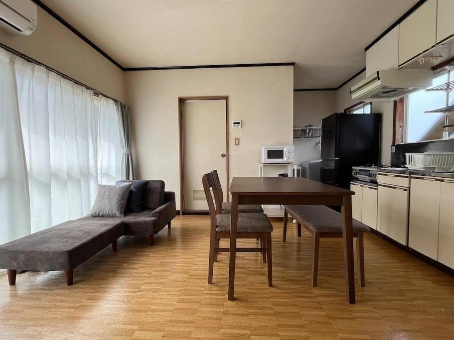 コーポセキヤ Corp Sekiya in Unknown City, Jamaica