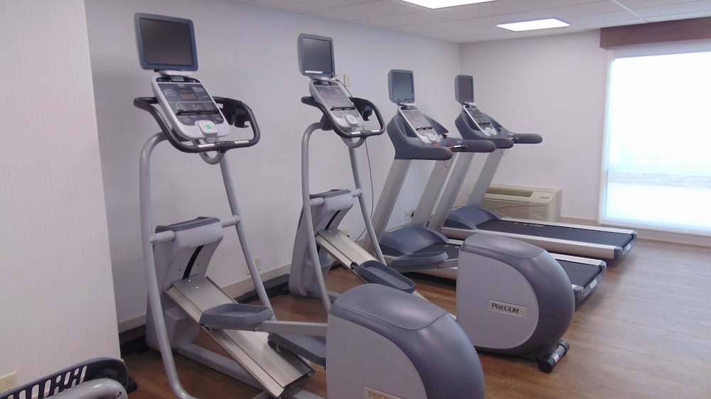 Holiday Inn Express & Suites Wapakoneta by IHG - photo 52