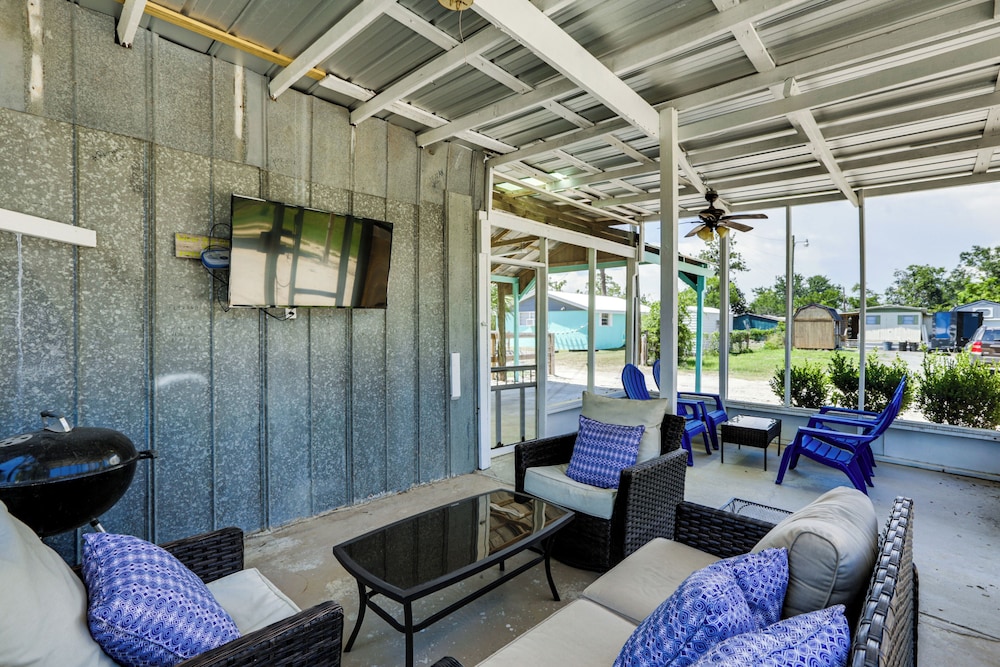 Walk to Pier & River: Dtwn Steinhatchee Escape — hotel in Steinhatchee