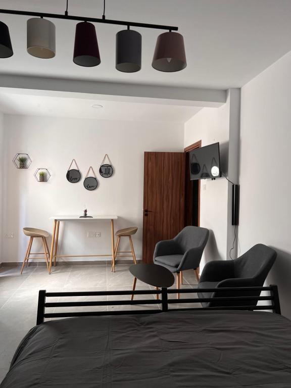 Maria’s Apartment 2