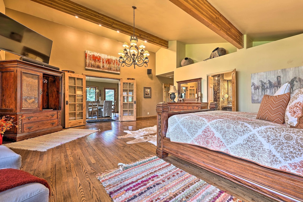 Luxe Sun Valley Retreat With Hot Tub 3 Mi To Resort — Sun Valley