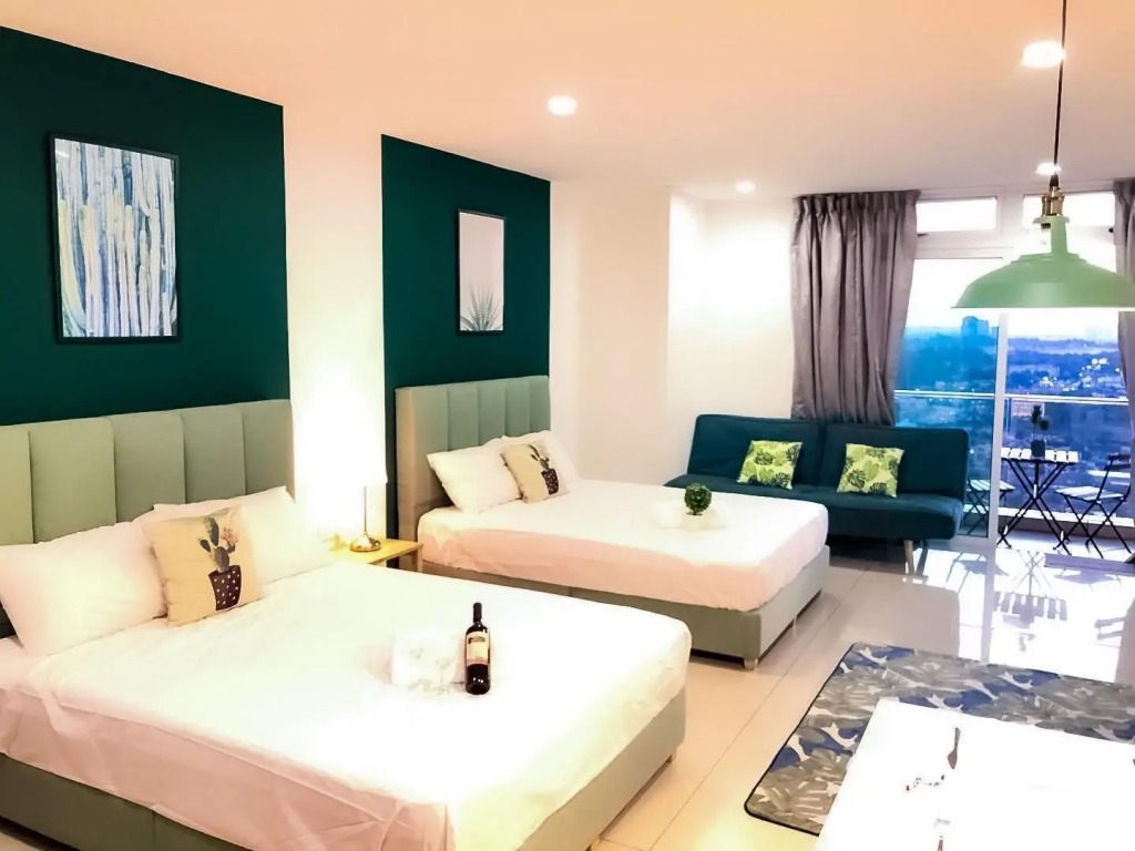 KSL CityMall 7 9pax Netflix SmartTV 65inch K232) — 5-Star Luxury Hotel in Johor Bahru, Malaysia