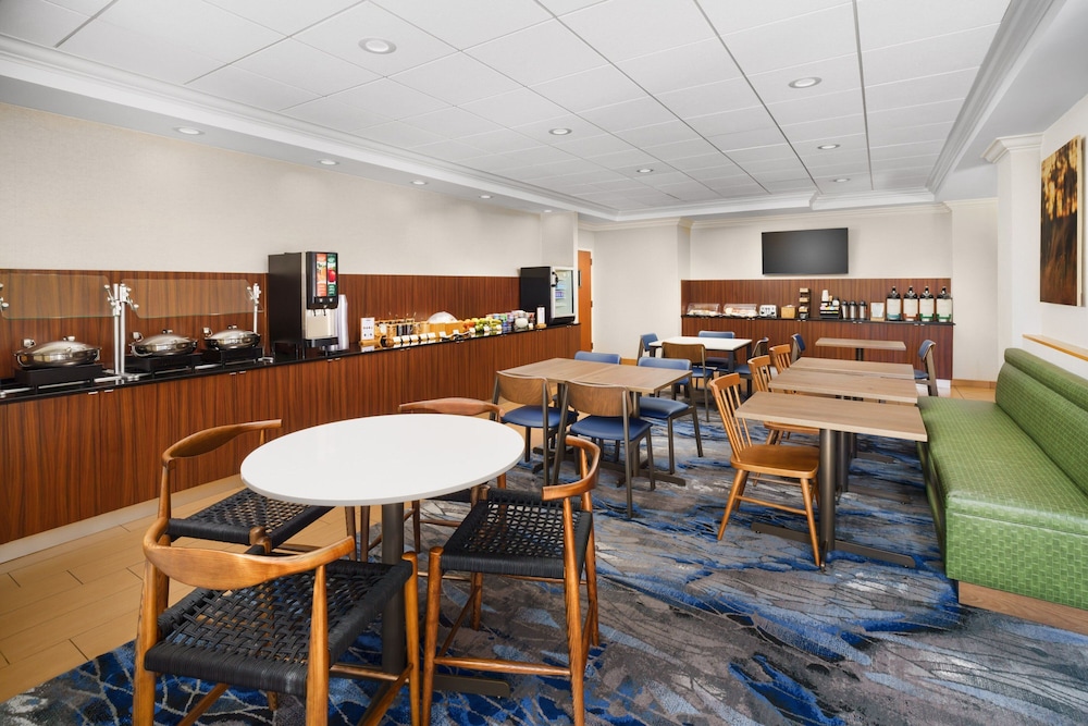 Fairfield Inn And Suites By Marriott Boca Raton - photo 20