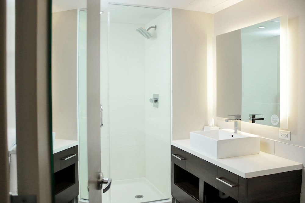 Element Miami Doral - photo 32