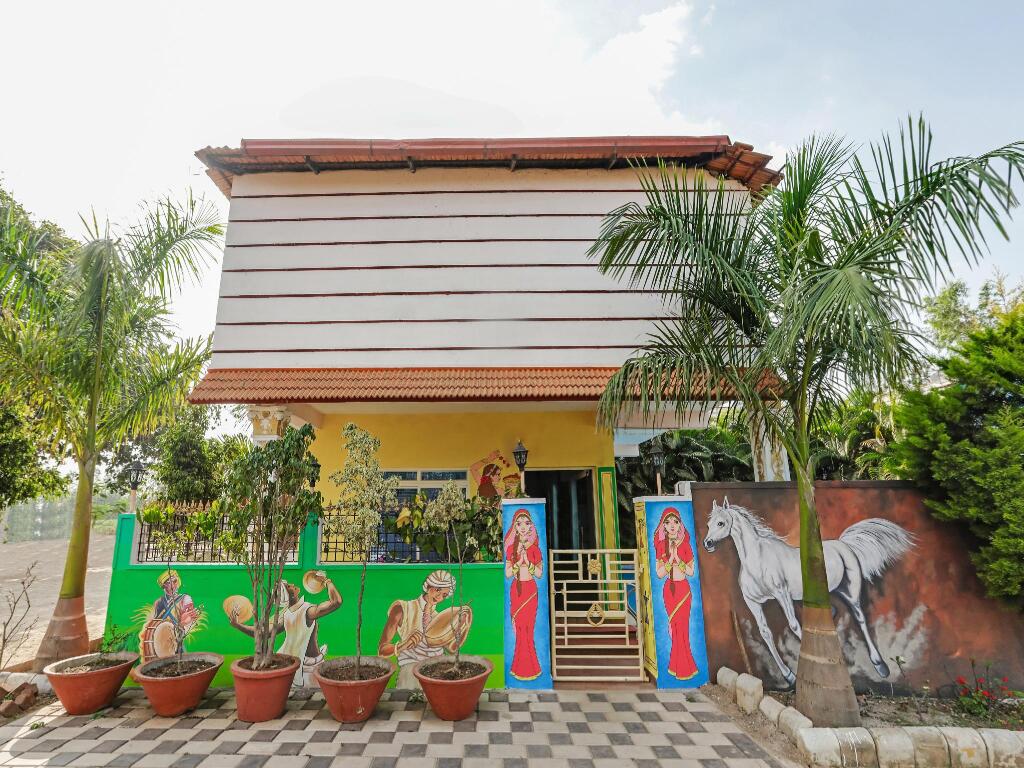 OYO 9592 Maharaja Palace Resort — hotel in Piriyapatna