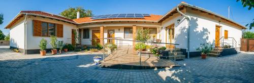 Fuzesi Papa Vendeghaza — Harta