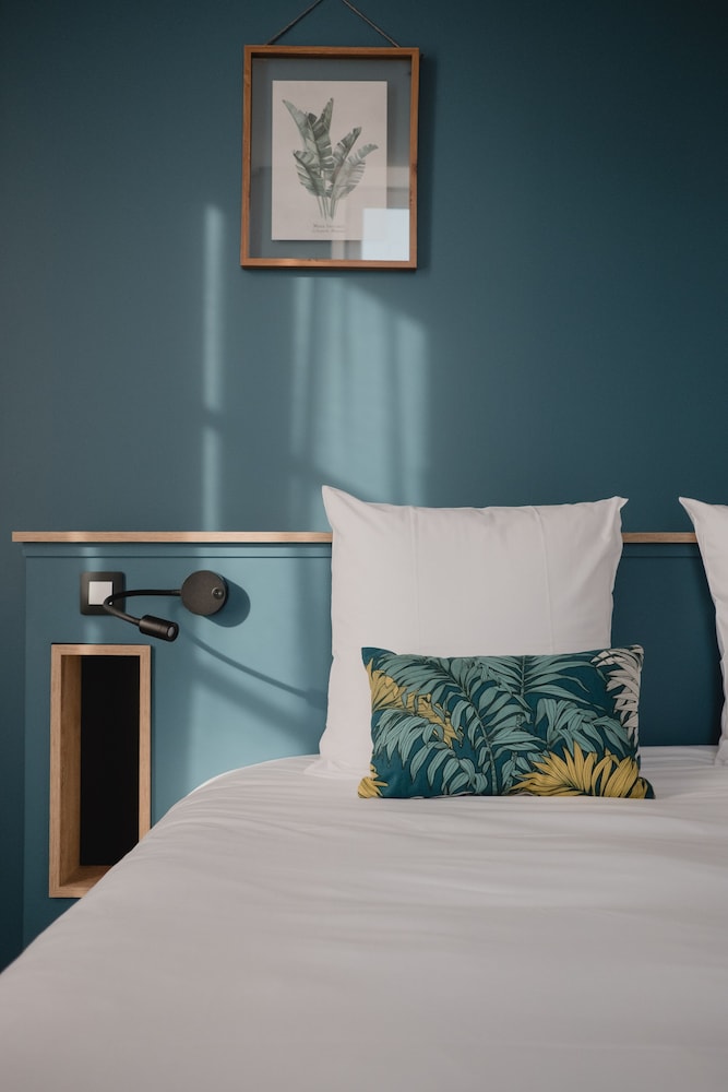 Villa Métis — 4-Star Luxury Hotel in Les Herbiers, France