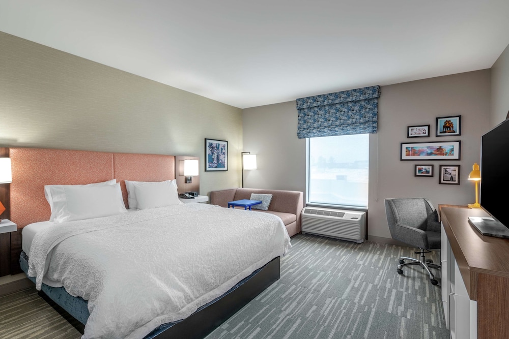 Hampton Inn & Suites Glenarden Washington DC - photo 11