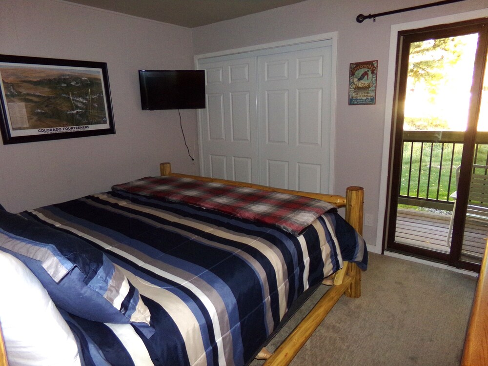 Wild Irishman 2 Bed 2 Bath Sleeps 9 Wibh — Keystone — photo 3