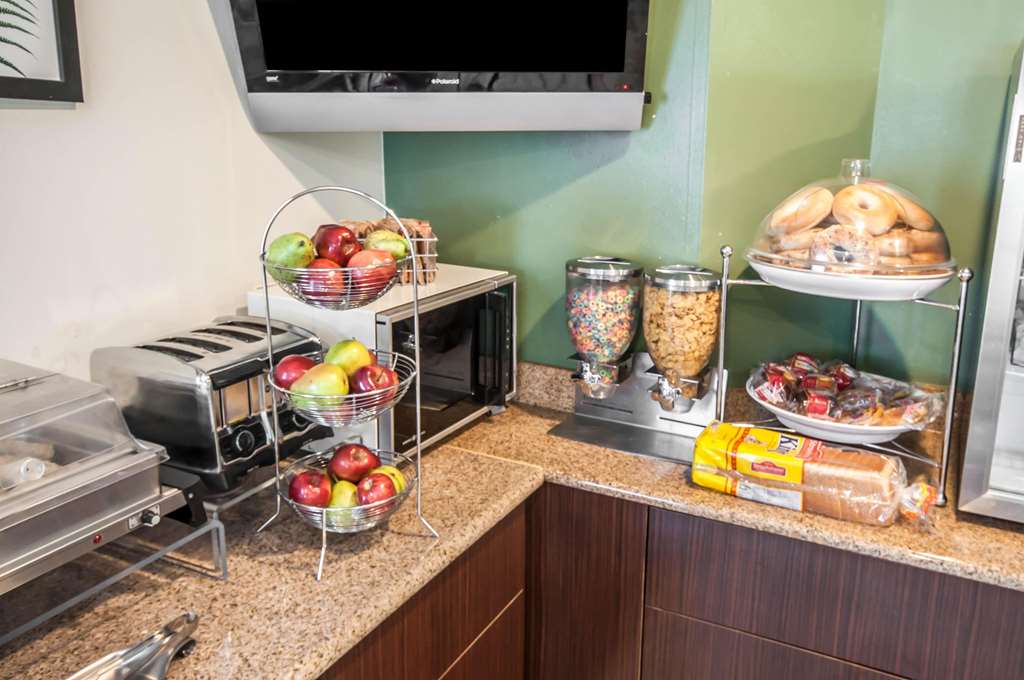 Sleep Inn Cinnaminson Philadelphia East - photo 24