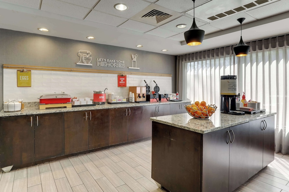 Hampton Inn Cumming - photo 29