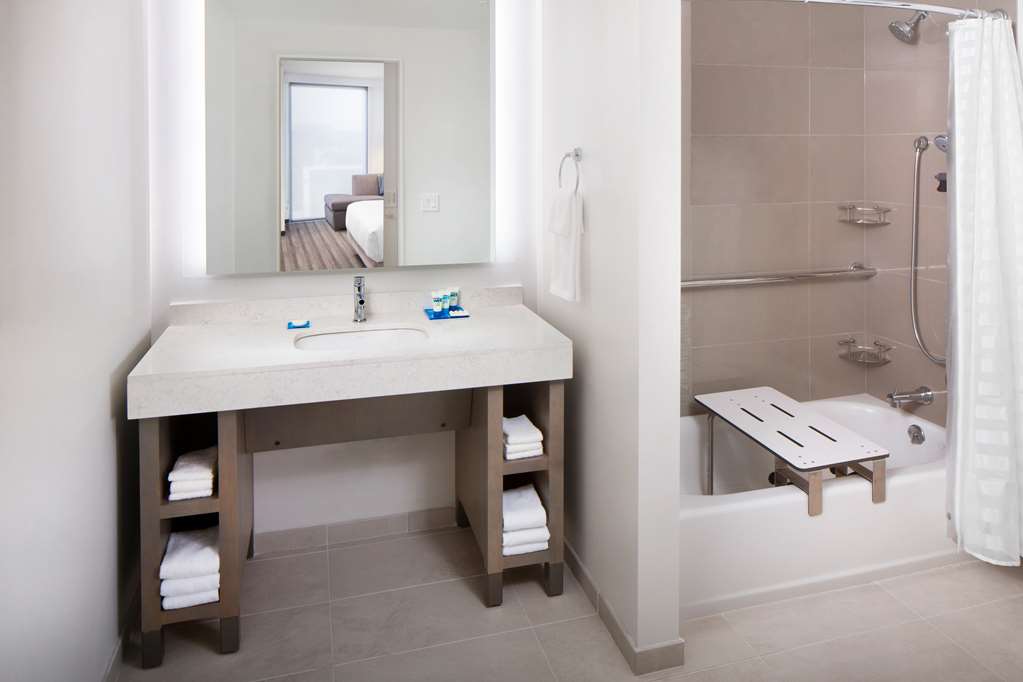 Hyatt House Nashville at Vanderbilt - photo 27