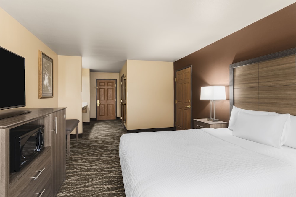 Bitterroot River Inn & Conference Center - photo 17