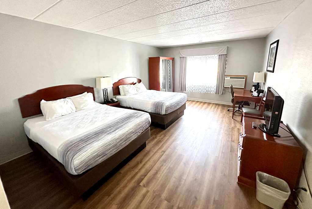AmericInn & Suites By Wyndham Baraboo Event Center - photo 2