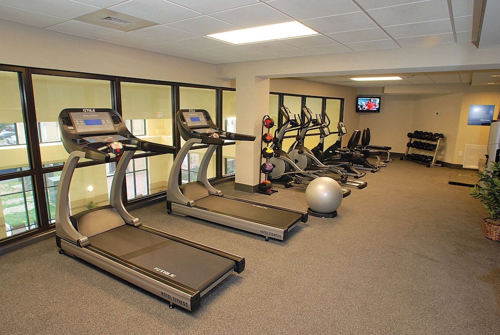 Hampton Inn & Suites Chesapeake Battlefield Blvd. - photo 36