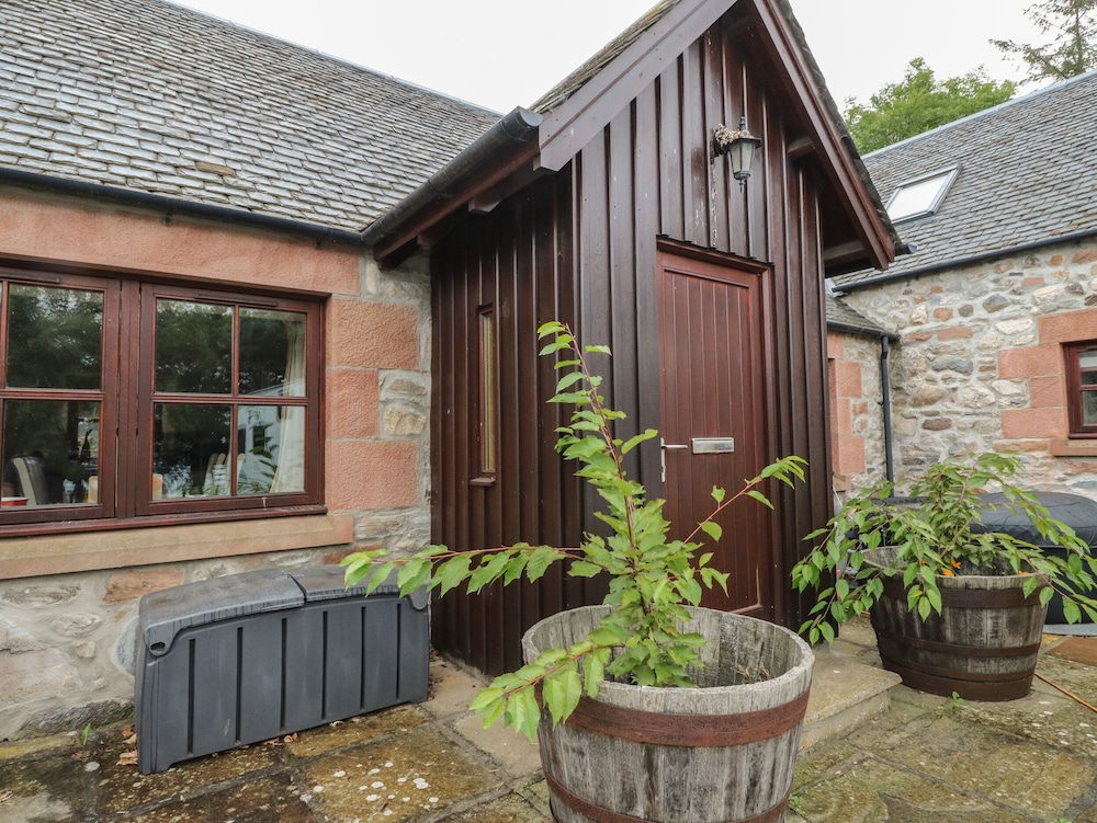 The Milk House — 4-Star Luxury Hotel in Fortrose, United Kingdom