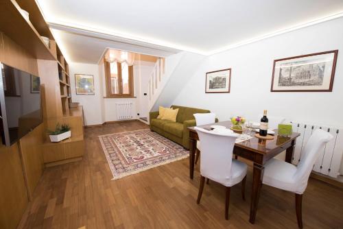 AmoRoma Francesca — 4-Star Luxury Hotel in Rome, Italy