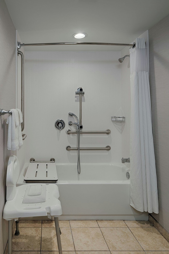 Courtyard by Marriott Springfield Downtown - photo 28