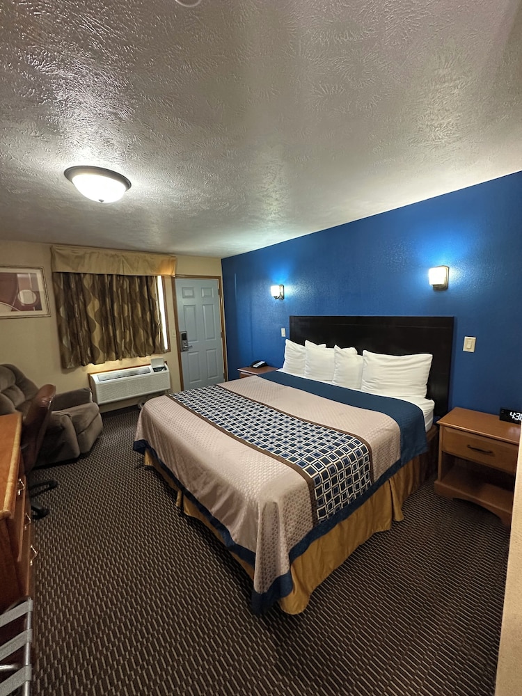 Eco Lux Inn - photo 18