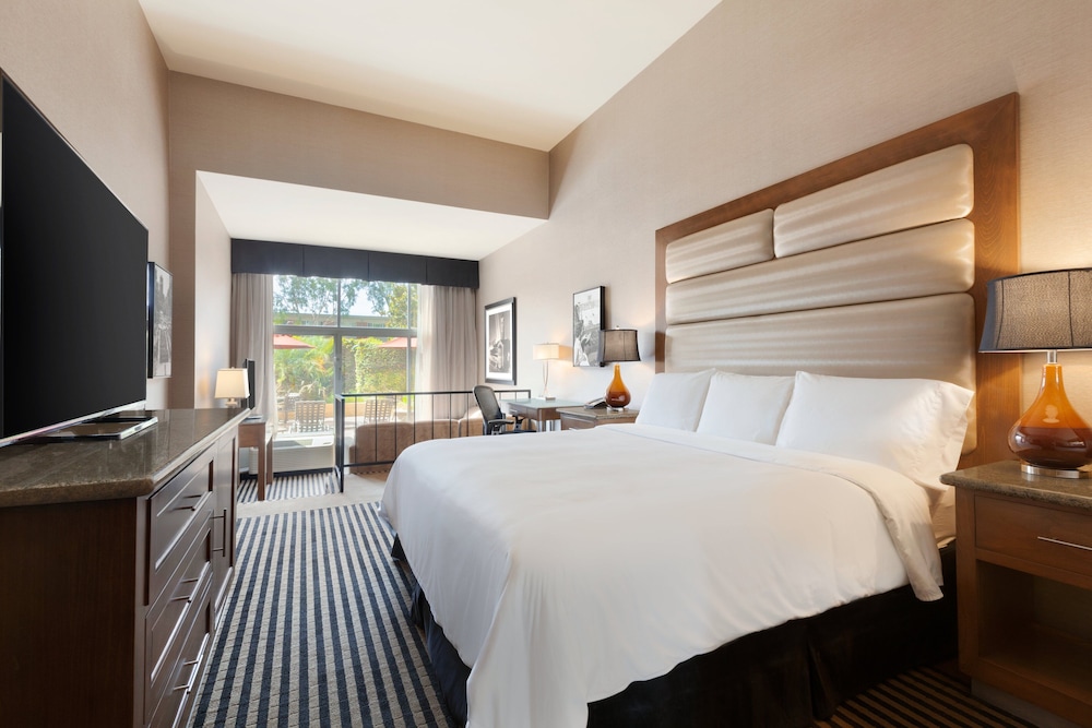 Usc Hotel - photo 12