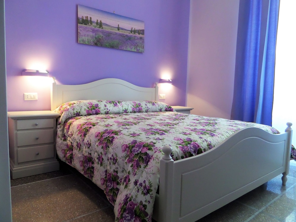 Al 325 rooms ai Fori — 4-Star Luxury Hotel in Rome, Italy