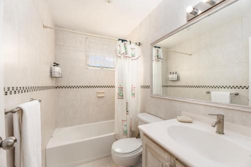 Vida Mejor West Pool in Holetown, Barbados