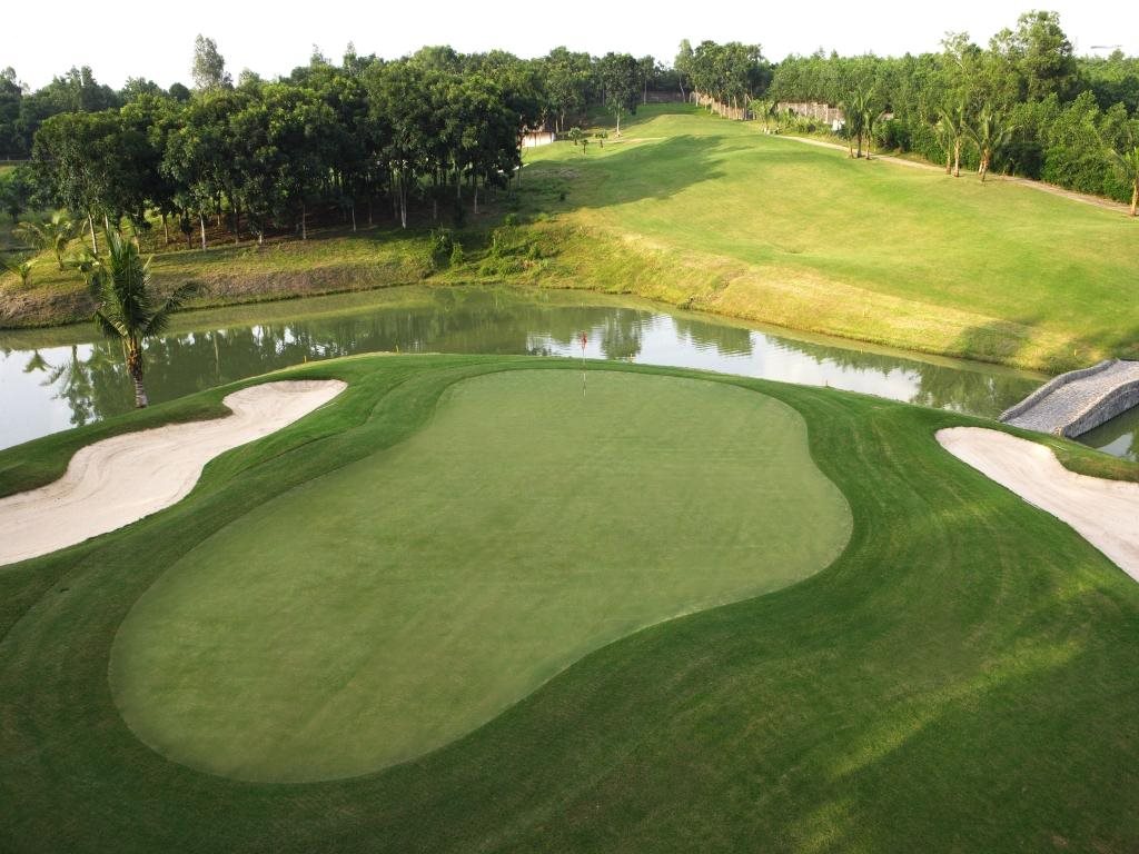 Dong Nai Golf Resort pet-friendly hotel Trang Bom