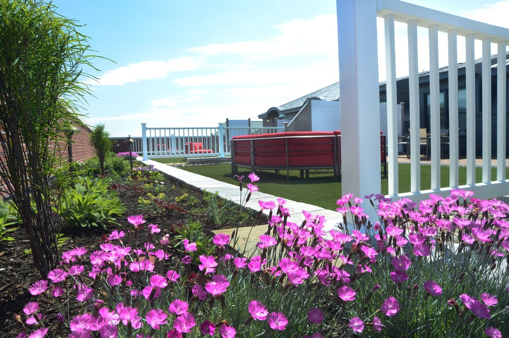Pavilion Grand Hotel - photo 31