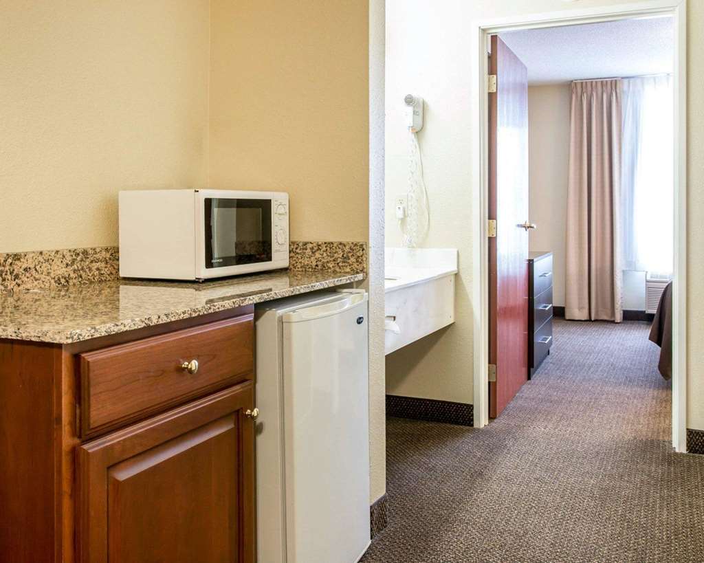 Quality Inn & Suites Niles - photo 55