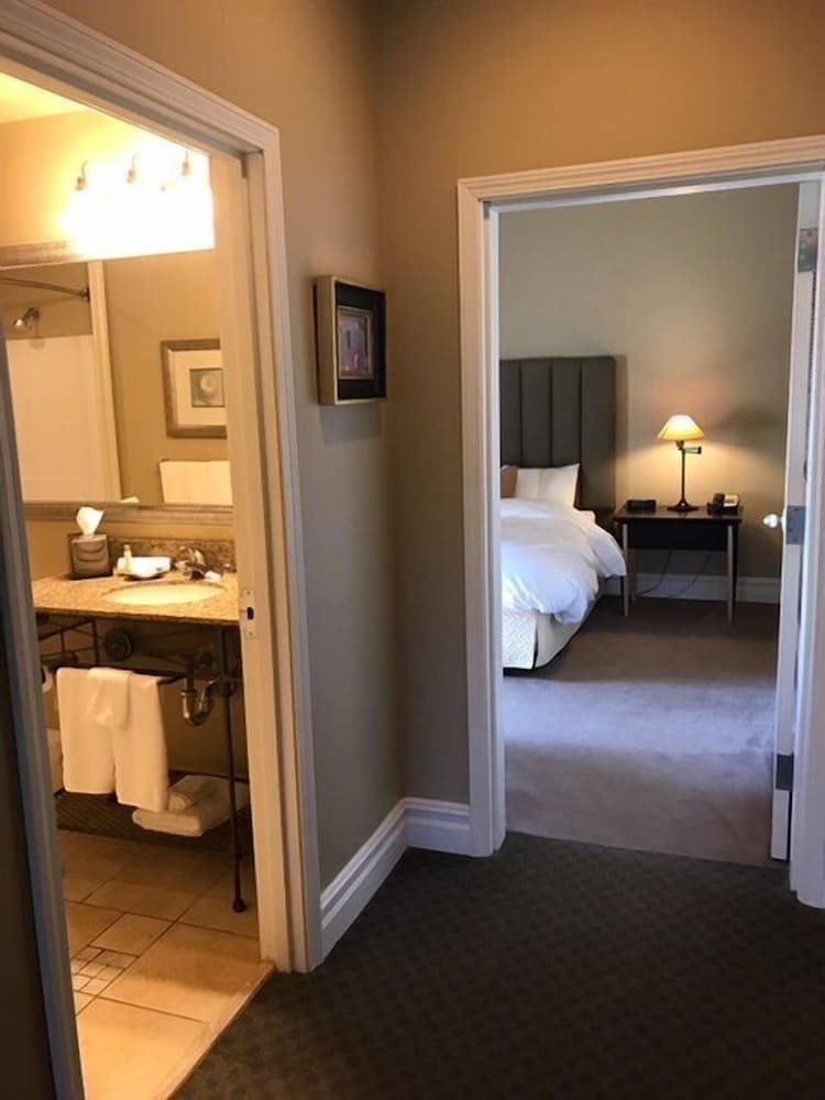 Blue Bay Inn - photo 23