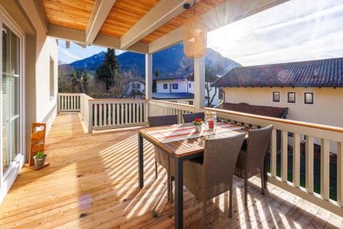 Ferienwohnung Sonnenplatzl Reiter inkl. Chiemgaukarte — 4-Star Luxury Hotel in Ruhpolding, Germany