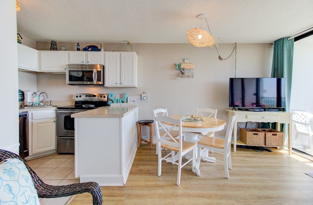 0208 Tiki Tower by Atlantic Towers - photo 8