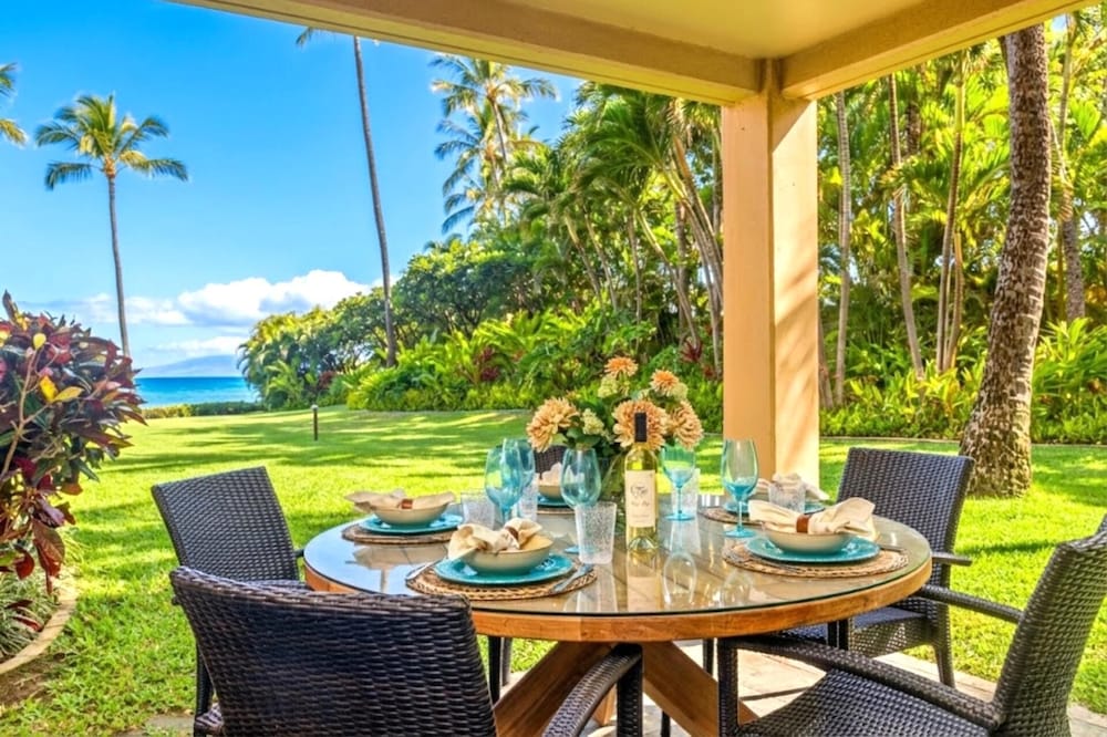 K B M Resorts POL 109 Expansive 2Bd ocean front resort easy access steps to beach - carbon neutral hotel in Wailea