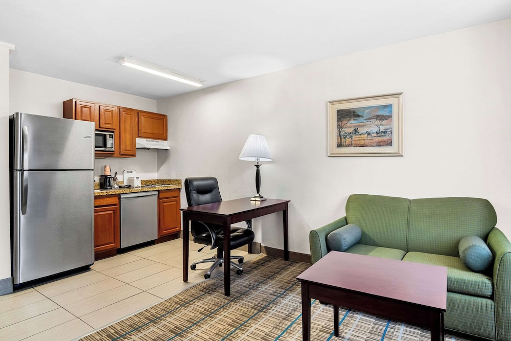 MainStay Suites Addison Dallas - photo 16