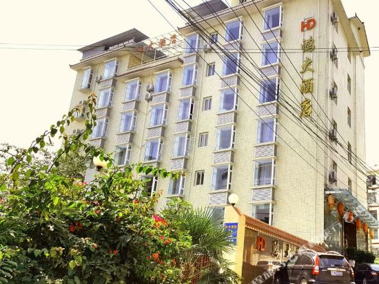 Hongda Hotel — hotel in Huili Chengguanzhen