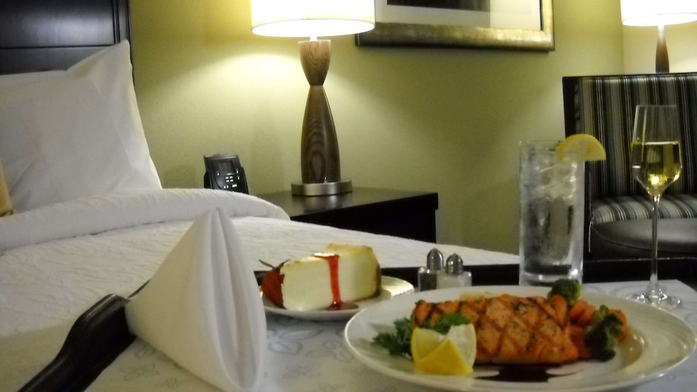 Hilton Garden Inn Houston Pearland - photo 24