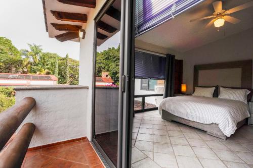 Cozy family house I Pool & Bar l Cuernavaca — 4-Star Luxury Hotel in Cuernavaca, Mexico