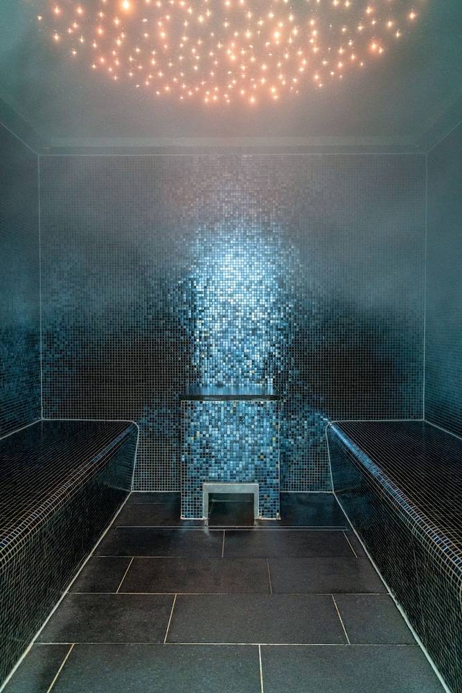 Steam room