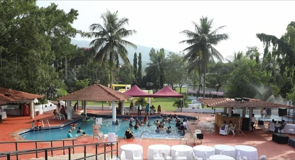 Chene Creek Resort — Thane — photo 5