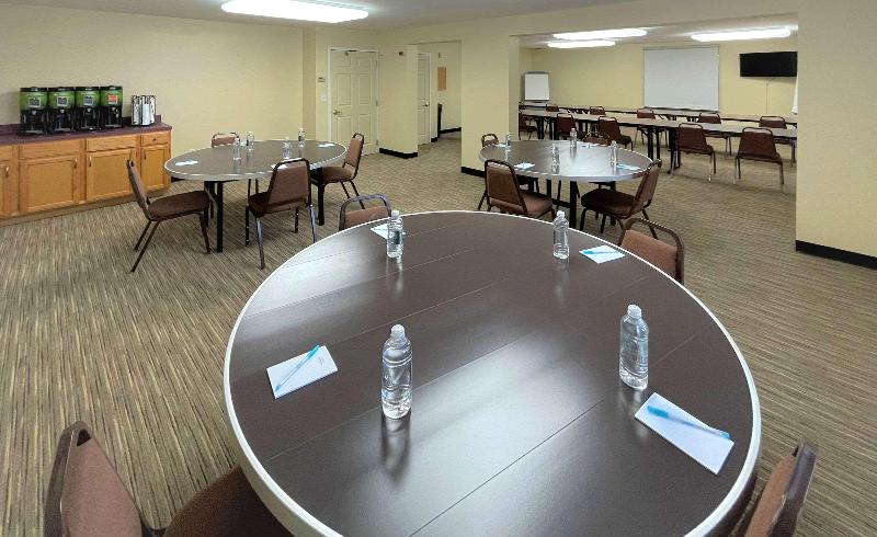 Smart Suites on the Hill - photo 11