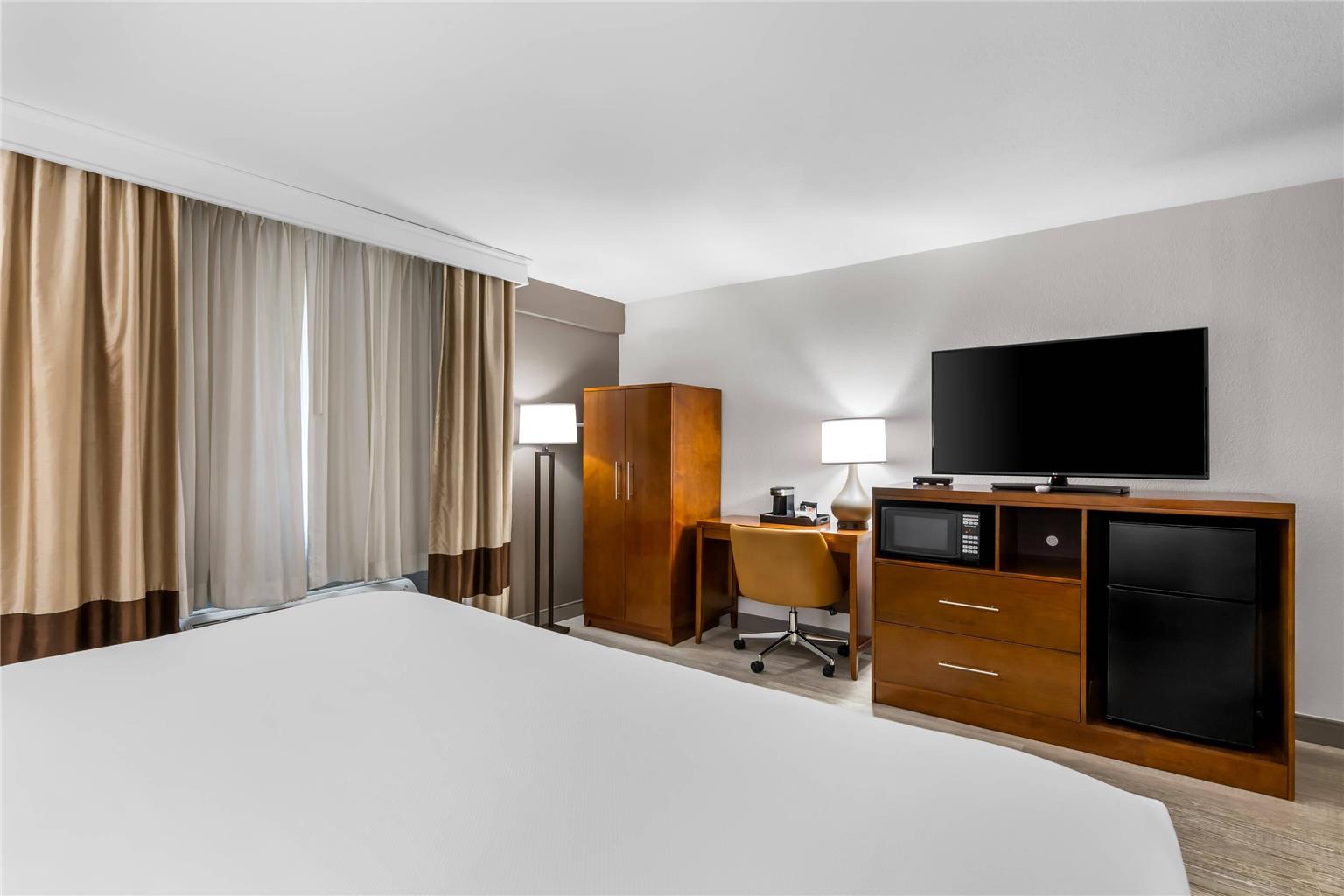 Comfort Inn Nashville West - photo 37