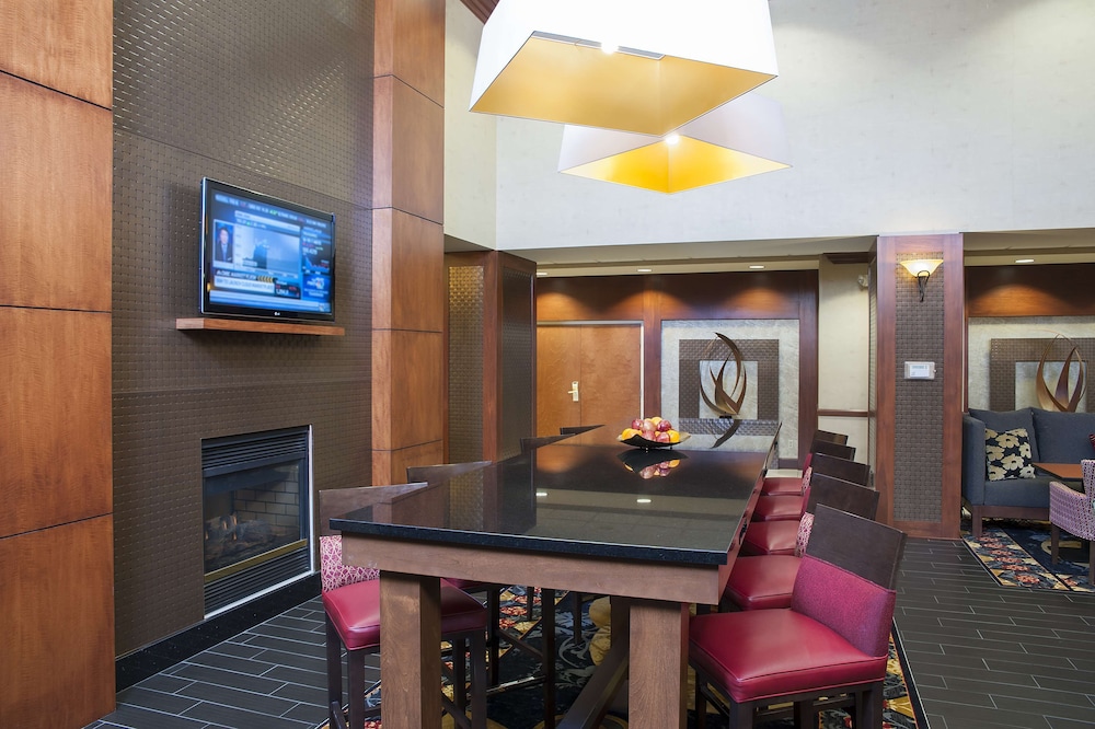 Hampton Inn and Suites Indianapolis Fishers - photo 35