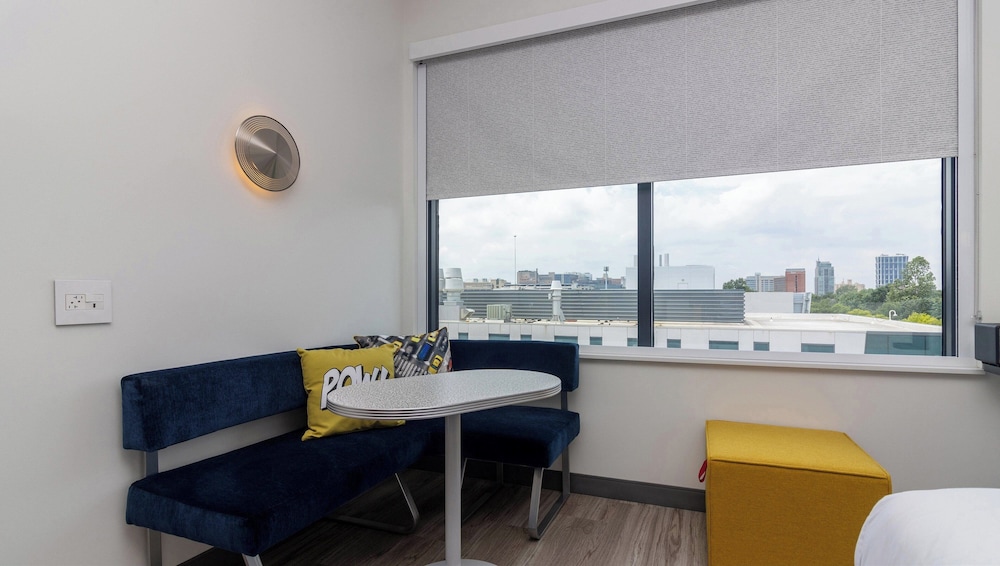 Aloft St. Louis Cortex - photo 8