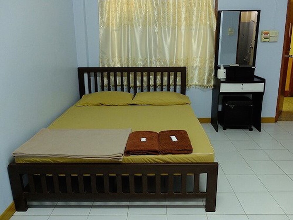 Romnarin Residence