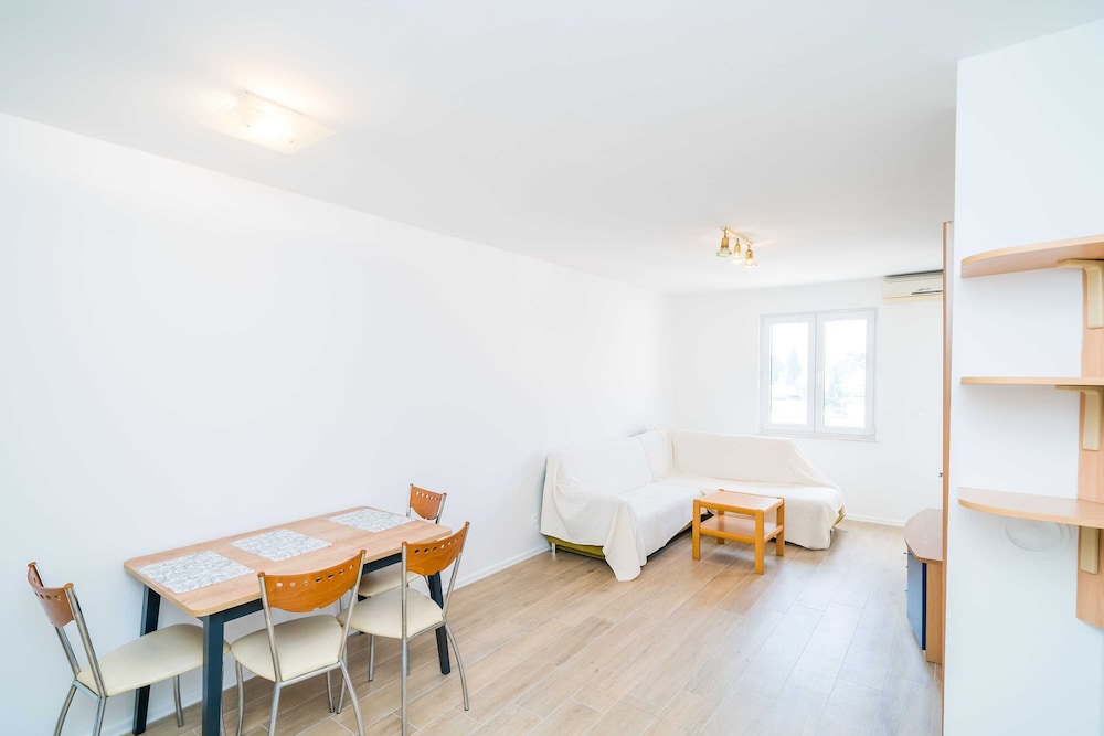 Apartment Ana