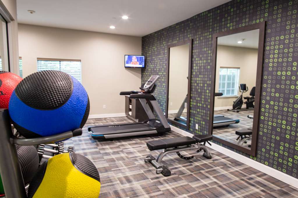 La Quinta Inn & Suites by Wyndham Houston East at Normandy - photo 15