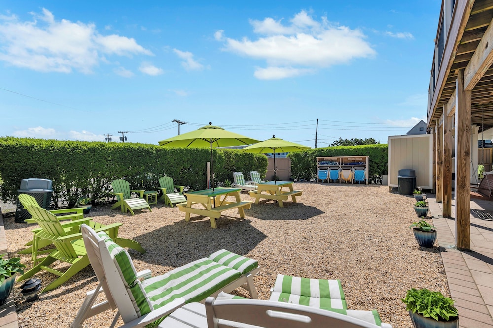 Ocean Resort Inn - photo 97
