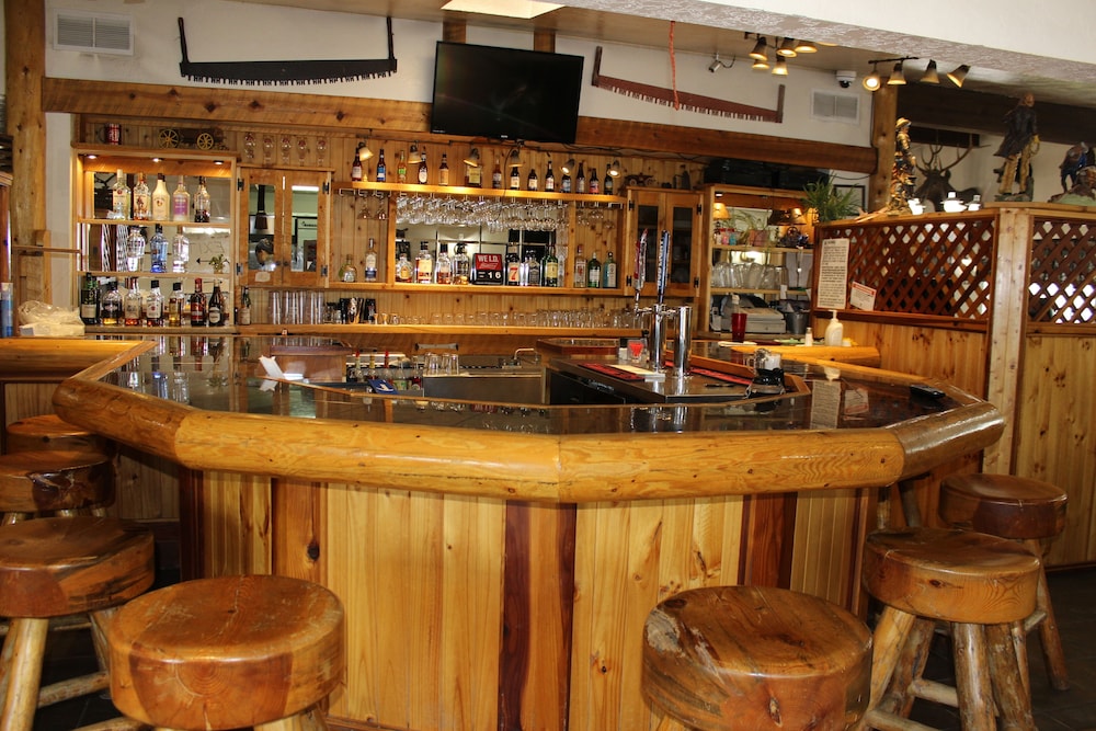 Wagon Wheel Restaurant Bar and Motel - photo 13